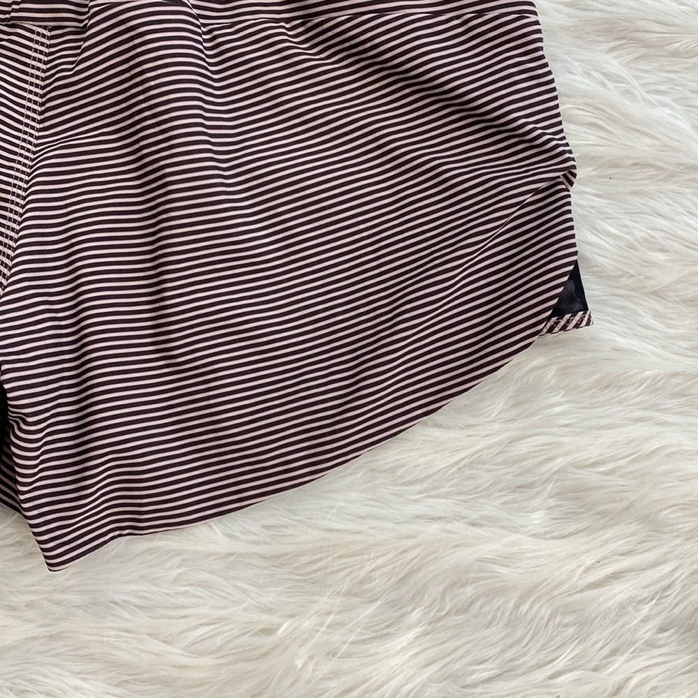 Lululemon | Go The Distance Shorts - Picture 10 of 16
